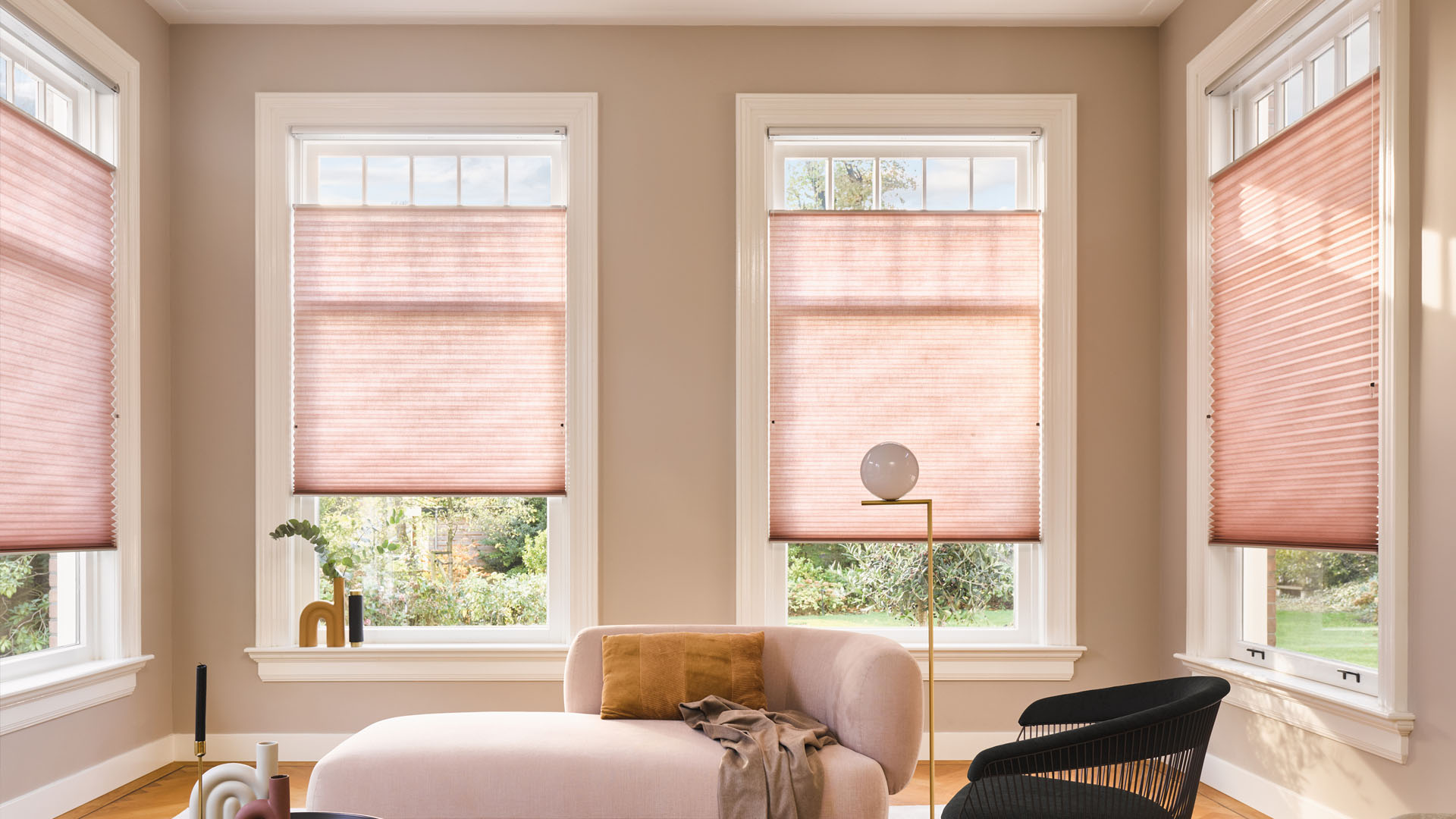 Stores à double manoeuvre