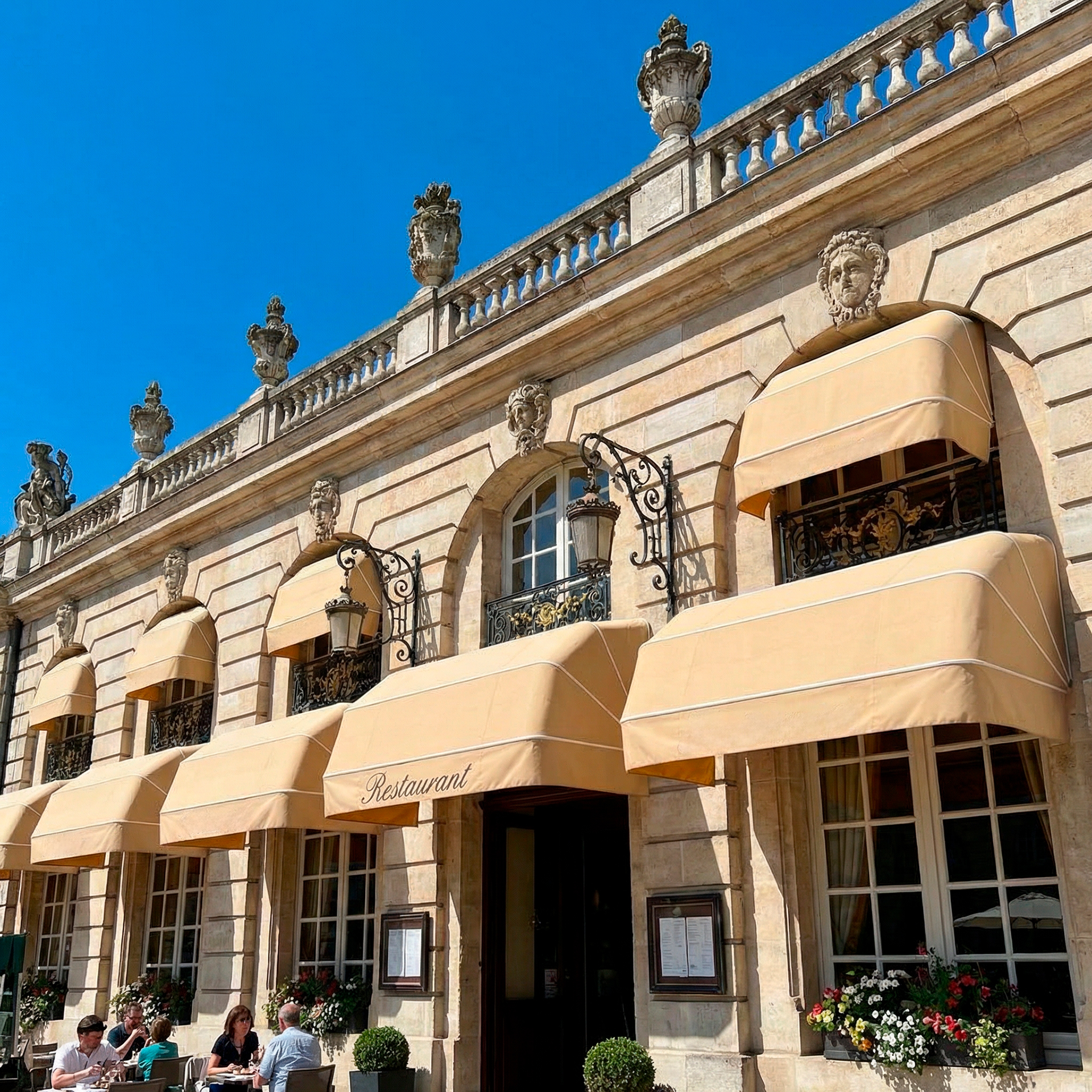 Store_corbeille_carré_1920