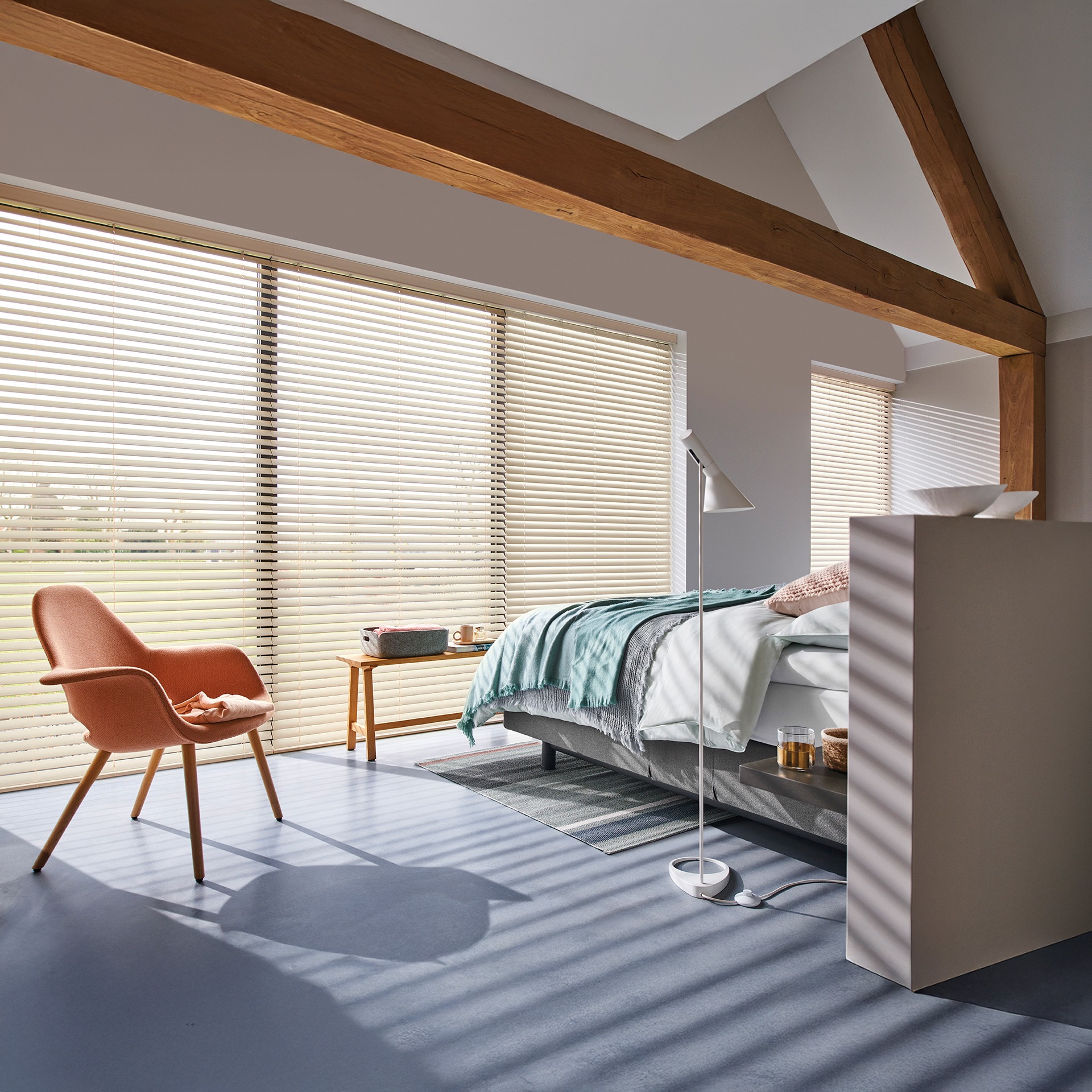 Stores_intérieurs_carré_1920